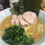 横浜ラーメン　武蔵家 - 