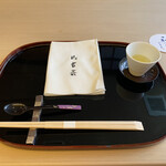 山玄茶 - 和食屋さんでおひざ掛け(ナプキン)を用意してくださる所は多くありません。嬉しい配慮♡