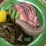 旅荘 みなと - 煮物はほとんど手をつけられず