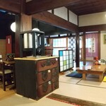 はやとみ  - 店内