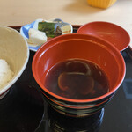 山玄茶 - 赤だしのお味噌汁。