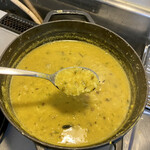 アンビカショップ - これくらいトローリ♡するまで煮込む
      豆は煮え時間が異なるので別々に茹でて合わせる