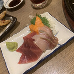 Tabehoudai & Koshitsu Izakaya Yotteba - 