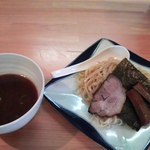 濃厚魚介らぅ麺 純 - つけ麺、普通盛です。