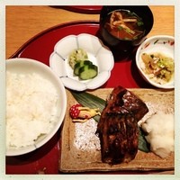 伊豆の旬 やんも 南青山店 - さば塩焼き（1,050円）