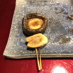 1000 - 椎茸かと思ったら京都のしめじとか？(失念)キノコの出汁も出ていて香り高き一品。