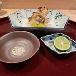 多仁本 - 新銀杏と、なんだっけな〜なんかお洒落な名前のキノコの天ぷら！