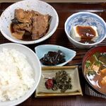 Jiyuuken - 魚の煮付定食（730円）