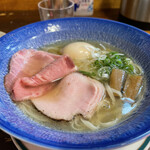 麺屋 Somie's - 具オンザ丼　煮干塩＋味玉　2021.10.9 Sat.