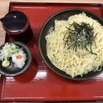 ８番らーめん - ざるらーめん　大盛