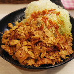 トンテキ食堂8 - 赤辛トンテキ(単品200g 1050円)+にんにく増し(100円)