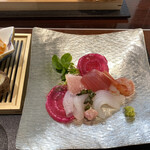 高志の恵み 玄 - お刺身　鮪の赤身トロ、アオリイカ、甘エビ、アンコウ？と肝