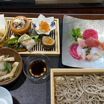 Koshi No Megumi Gen - 玄蕎麦、天ぷらとお料理2品と香の物　豪華です！