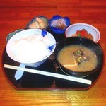 よね山 - 旬味寮よね山「日変わり定食」800円[ミサワホームセラミック三島大社町展示場編]さばの味噌煮横景