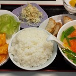 台湾料理・味香 - エビマヨ定食