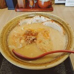 麺場 田所商店 - 九州麦味噌 味噌漬け炙りチャーシュー麺 (麺半分)