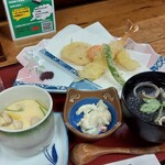 浜誉 - 海鮮ちらし定食