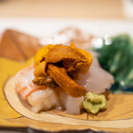 うを徳 - 2021.10 お造り（浜中バフンウニ、利尻鮃、阿久根縞鰺、大洗ブドウ海老）