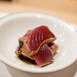 うを徳 - 2021.10 萩鰹藁焼き大蒜醤油