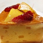 Keju - マンゴースフレチーズ☆

大好きなチーズケーキ専門店♡毎回種類が多くて迷いに迷って選んでます！


