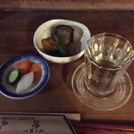 Genji - 高清水 初しぼり
                        漬け物、煮物
