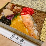 手づくり わ弁当 - 料理写真:鮭入りそぼろ弁当