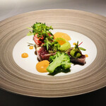 銀座 レカン - 勝浦産戻り鰹とフロマージュのテリーヌ　アボカドのクーリ　グレープフルーツのマルムラード　チョリソとアンチョビのソース