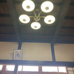 大木戸珈琲 - 天井が高いです。