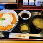 梅林 - 醤油カツ丼　900円