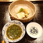 津の守坂 小柴 - 骨抜き鱧の刺身、あん肝、梅醤油、鱧の出汁ポン酢