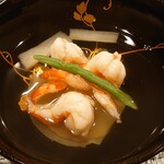 津の守坂 小柴 - 車海老、芋の茎、白木耳の澄まし汁