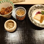 津の守坂 小柴 - 伽羅節、ちりめん山椒、漬物、鮎味噌