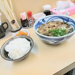 Teuchi Nikuudon Fukusuke - 肉うどん[中](¥700)
                        ごはん[中](¥150)