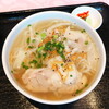 Nha VietNam premier ginza - 蒸し鶏のフォー。フライドオニオンでコクを深めたスープに、フレッシュオニオン（生玉ねぎ）の組合せ