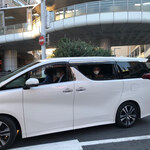 寅屋 - タロウが戦う
      タロウが飛び立つ