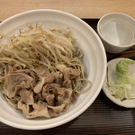 Soba Dokoro Nippou An - 肉野菜そば510円