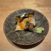 鮨 こしかわ - 煮鮑。柔らかく、甘めの味付けが最高。