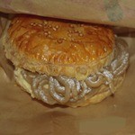 クラブハリエ - パイバーガー・栗＆小豆(420円)