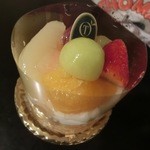 新宿高野 - フルーツロワイヤルでございます