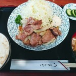 Kondateya Yasaka - しょうが焼き定食(900)