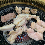 ドライブイン鳥 - しっかりと焼いていきます…