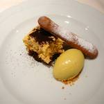 カンブーザ - 【カンブーザ風ティラ・ミ・スー、ピスタチオのジェラート】★2012/11