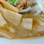 麺屋 にぼすけ - メンマ、スープ