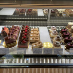 Patisserie Largo - 