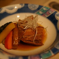 グスク - ラフテー