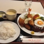 キッチンスズキ - 洋風ハンバーグ、海老フライ、カキフライ