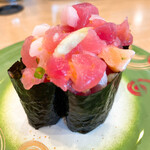 回転寿し トリトン - 【2021年09月】海鮮爆弾軍艦＠209円(込)。