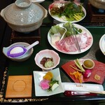 越後屋旅館 - 最初にテーブルに用意されていたセット