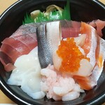 魚丼 - 【2021/10】#1_海の幸丼アップ