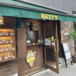 BETTY - 